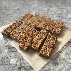 Baklava banana bars